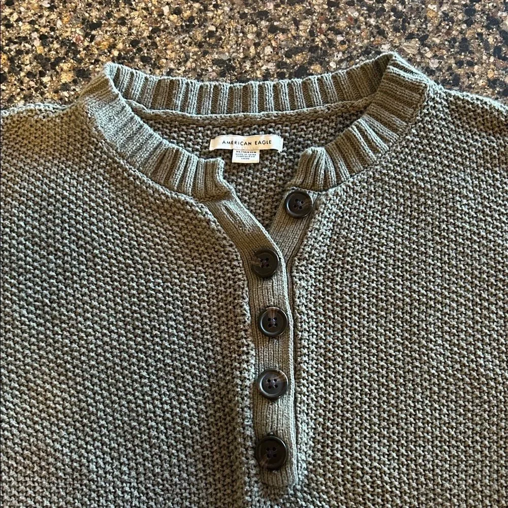American Eagle Outfitters preowned excellent